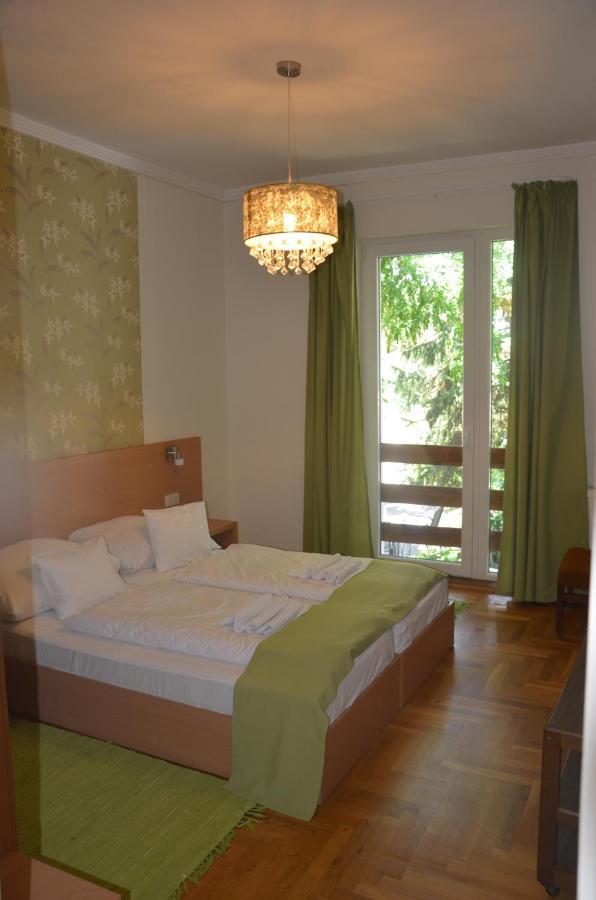 Hotel Viktoria Balatonalmádi Exterior foto