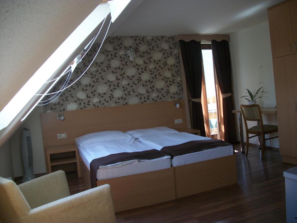 Hotel Viktoria Balatonalmádi Zimmer foto